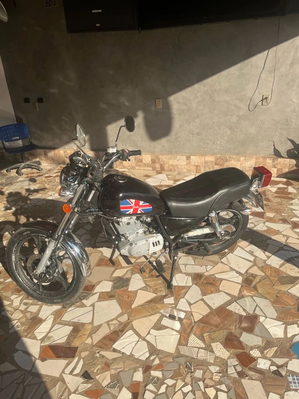 Suzuki Intruder 125 2011 - Foto 5