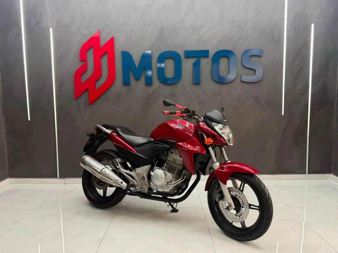 Honda CB 300R 2013