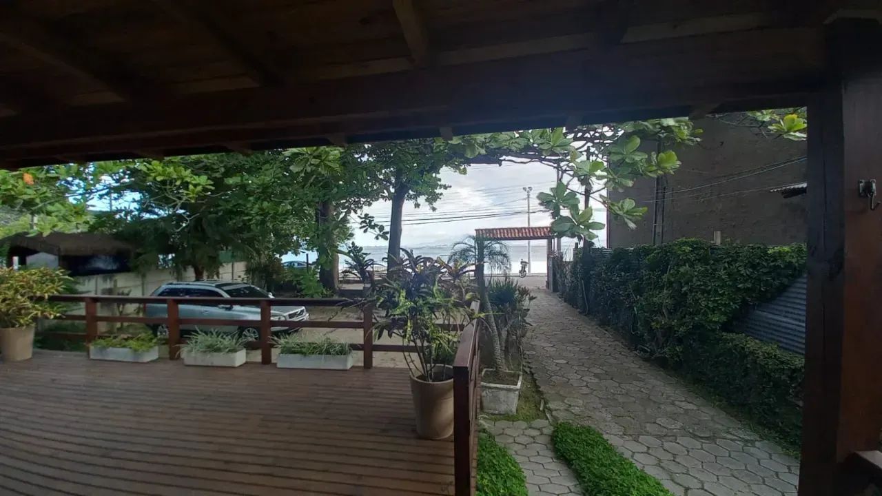 Uma área de 2.552 m² de frente para o mar, com um visual incrível e um por do sol magnífic