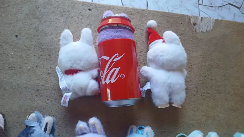 3 bonecos lubabu da coca cola  - Foto 3