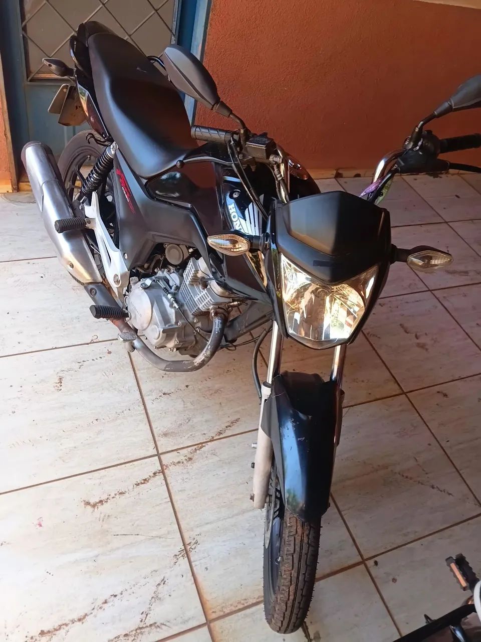 Moto fan 150