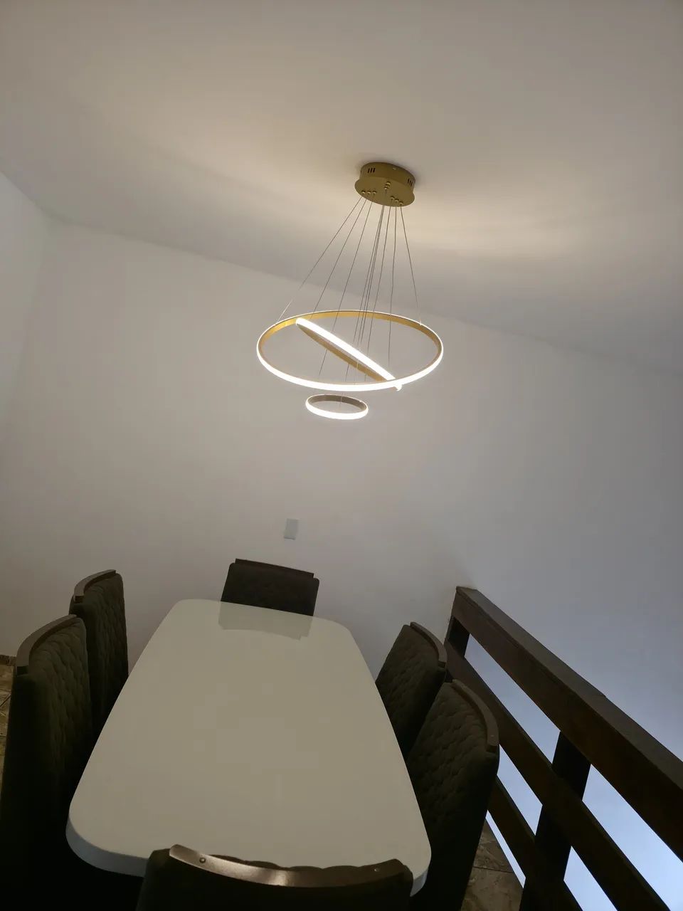 Mesa laqueada de luxo linda 