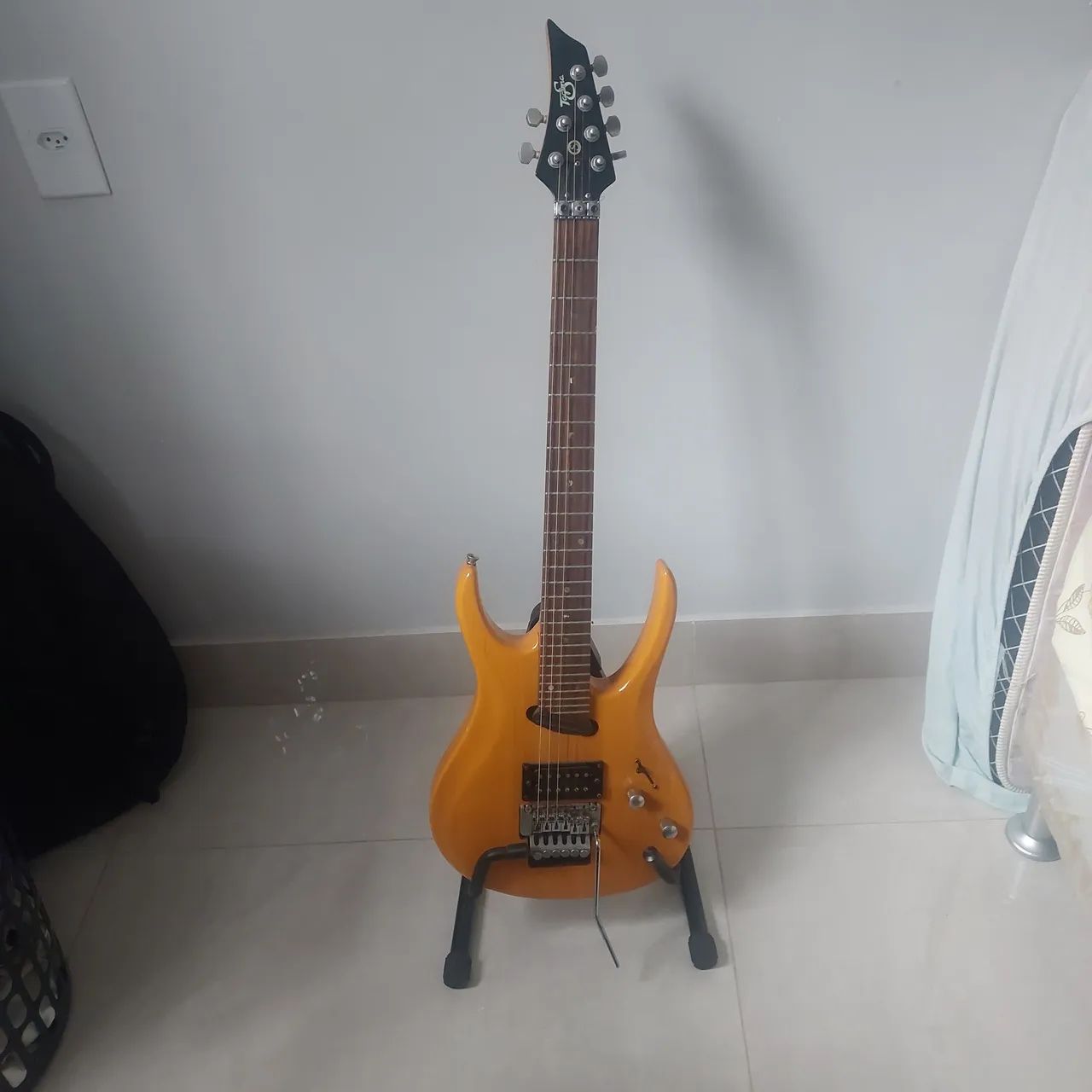Guitarra tagima t zero Special