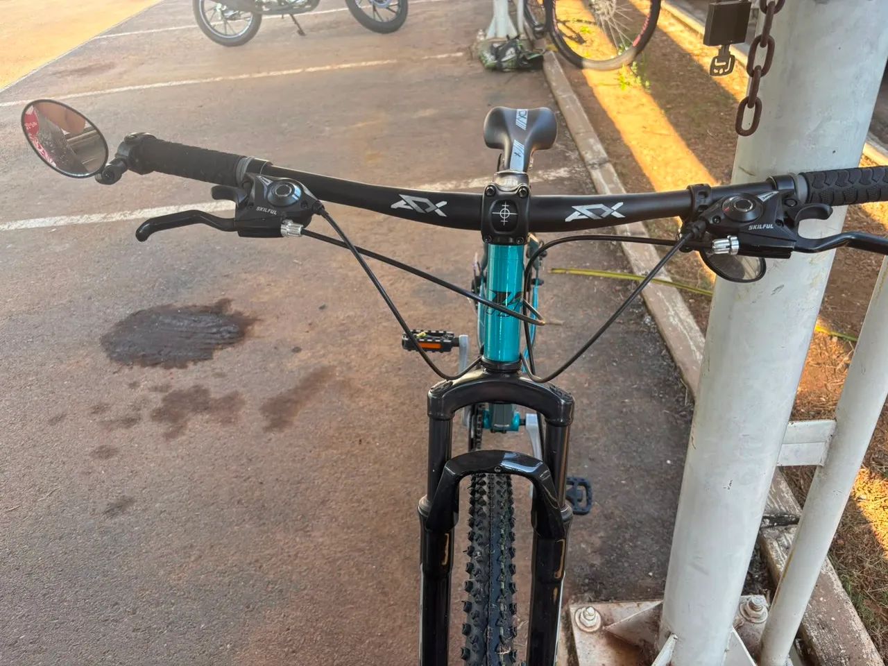 BICICLETA SEMI NOVA