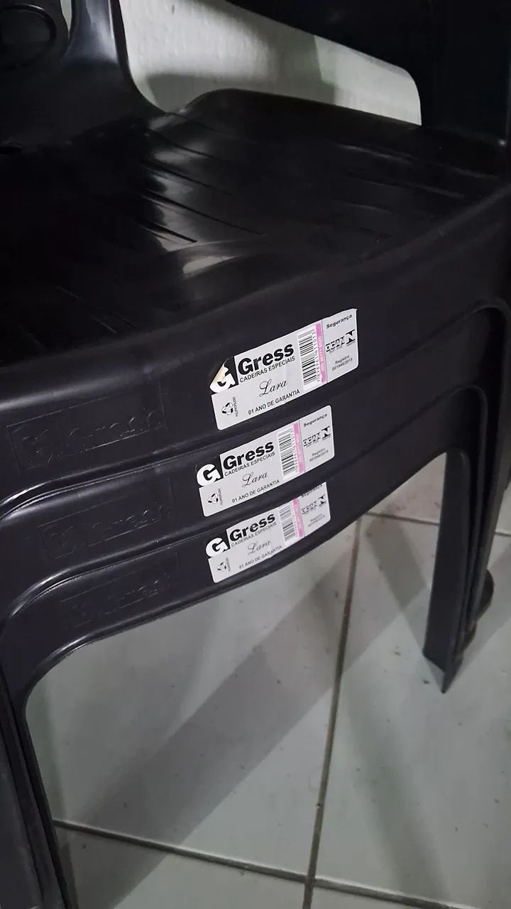 Mesa com cadeiras - Foto 3