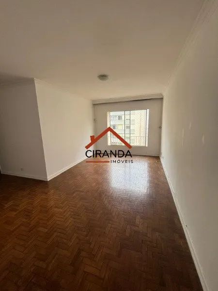 Apartamento Amplo com 2 Dormitórios e Vaga de Garagem