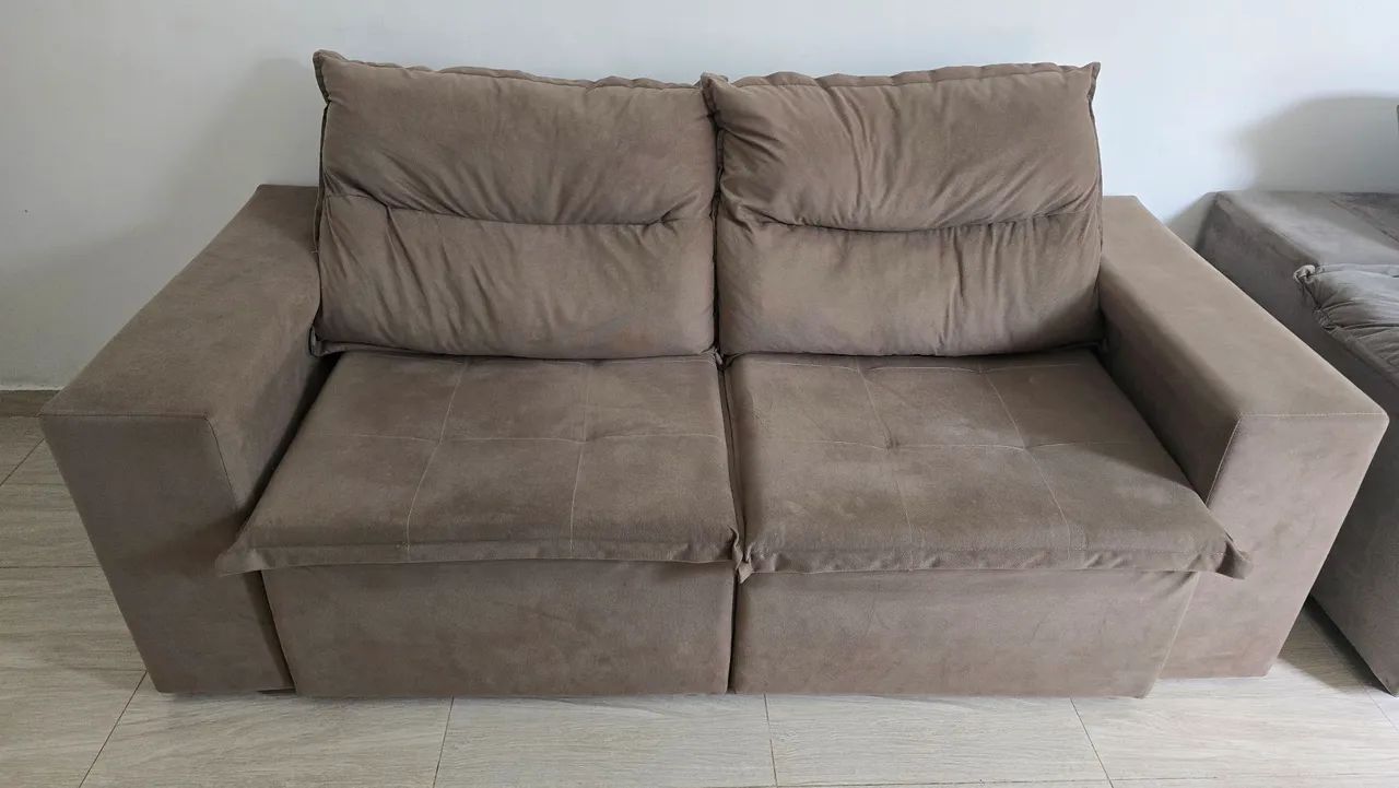 SOFÁ RETRÁTIL 2M - SEMINOVO