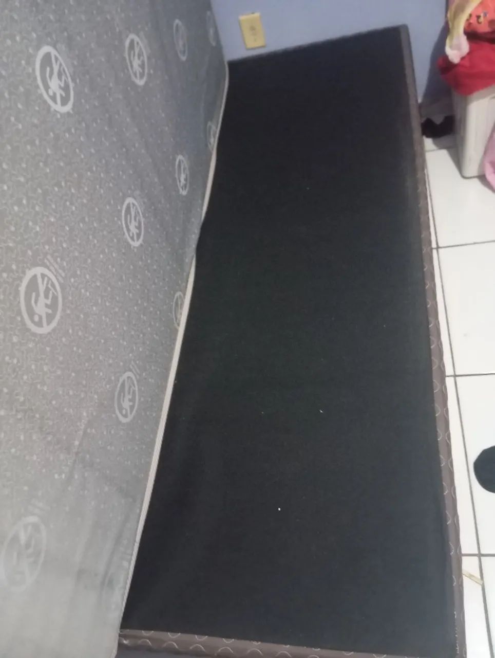 Vendo cama box solteiro e uma infantil. Pra vender logo  - Foto 3