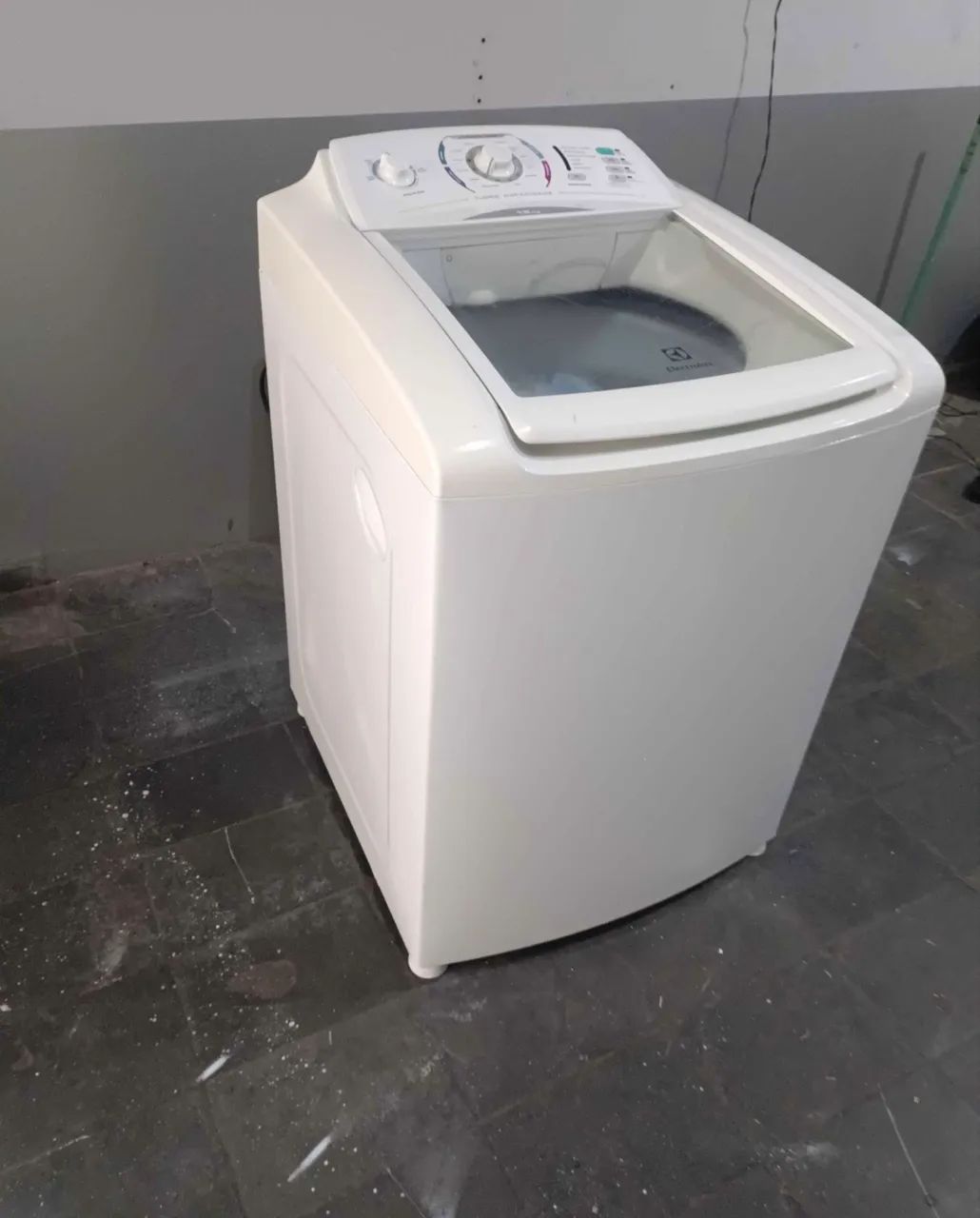 Máquina De Lavar Electrolux 12kg Zerada 