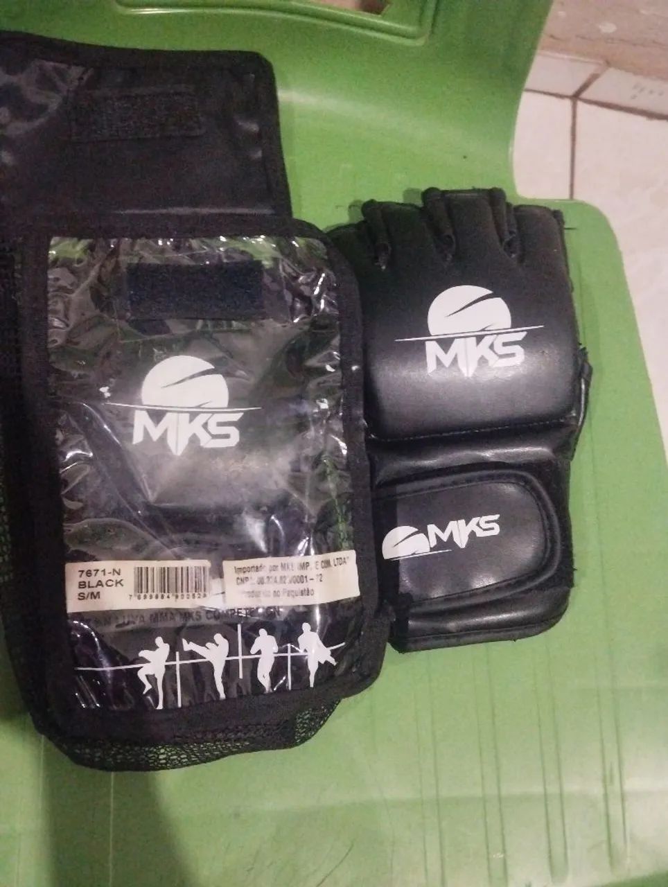 Luva de MMA 
