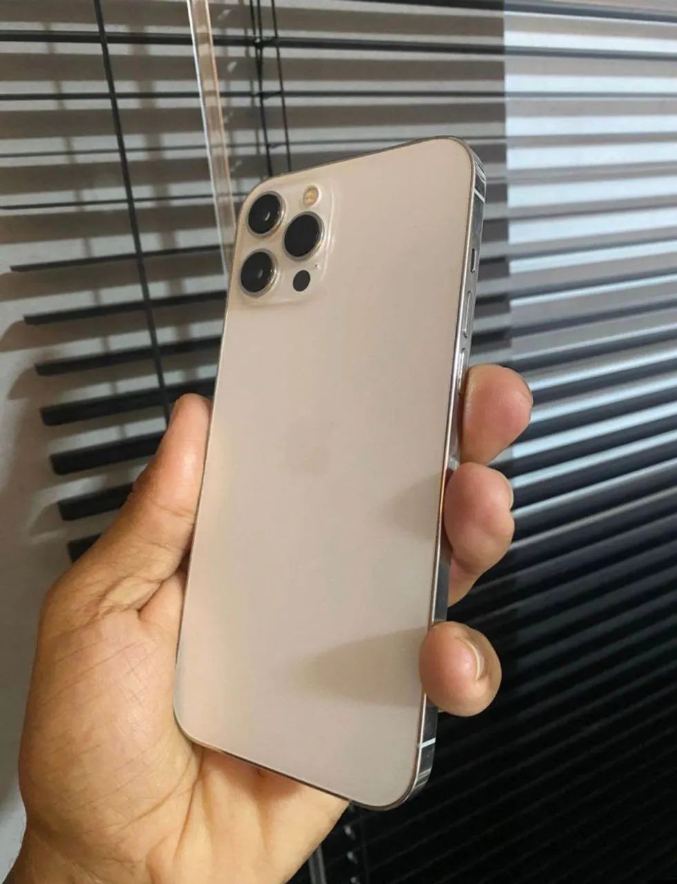 iPhone 12 pro Max 256 gb. Funcionando perfeitamente sem nenhum detalhe. - Foto 4