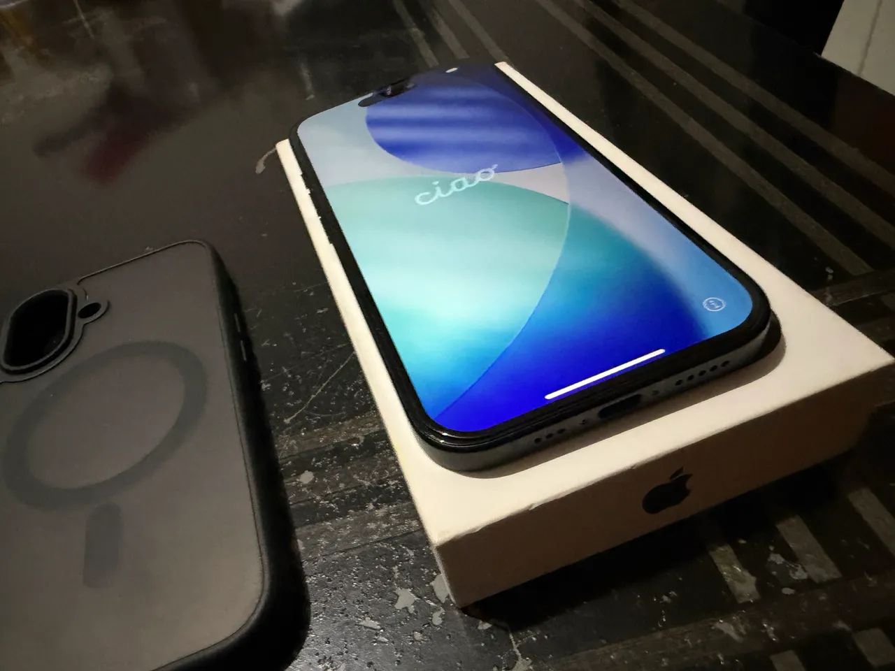 iPhone 16  - Foto 2