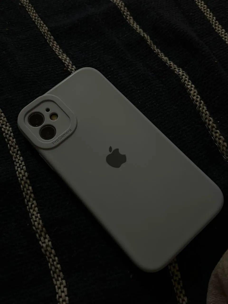 iPhone 11 64GB Preto - Muito Conservado | Face ID OK | Nunca