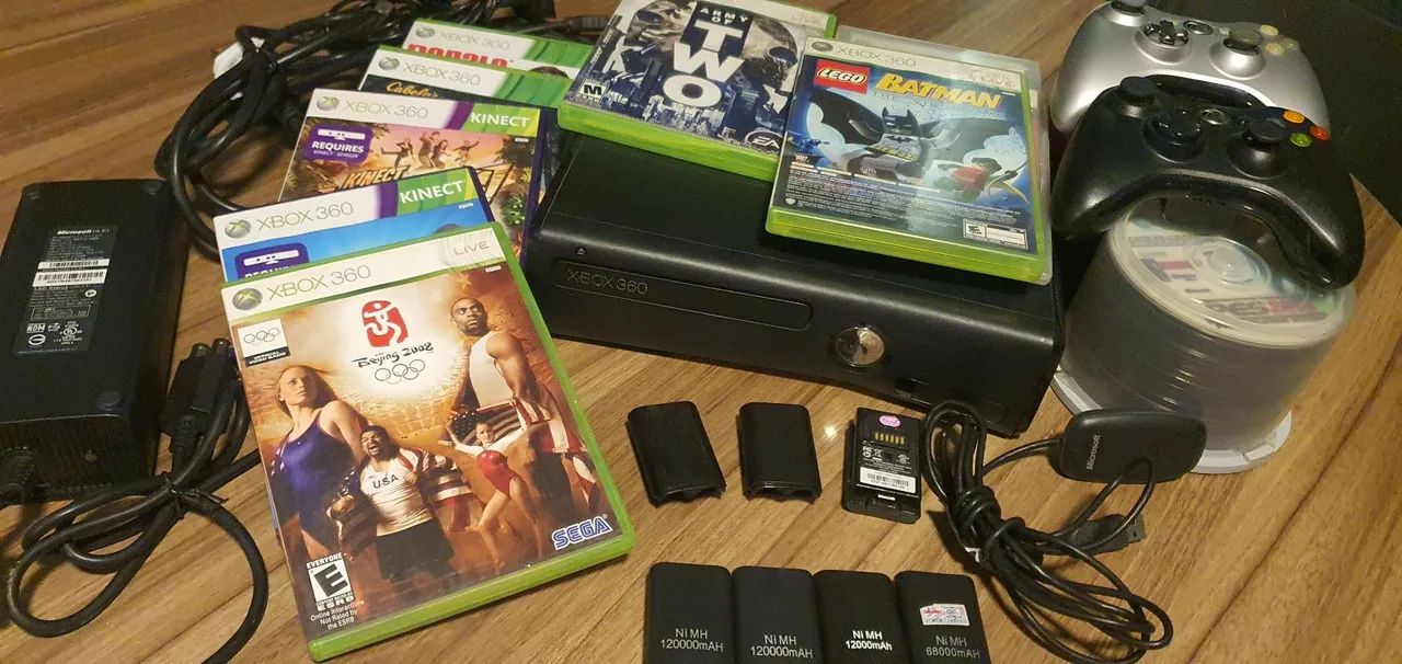 Xbox 360 desbloqueado com HD 250G com 2 Joysticks, Knetig 