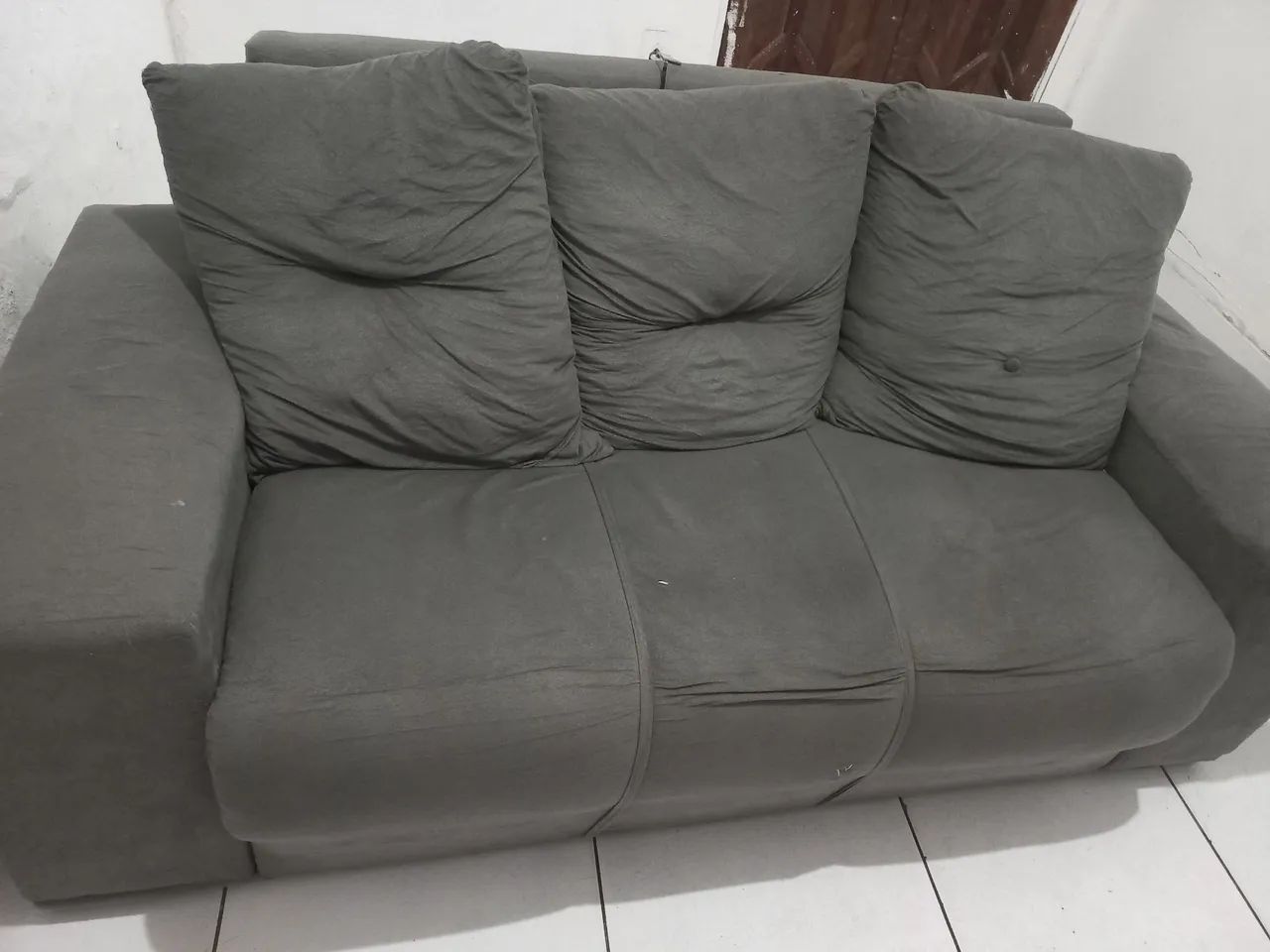 Selling sofa in good condition65578334364417120
