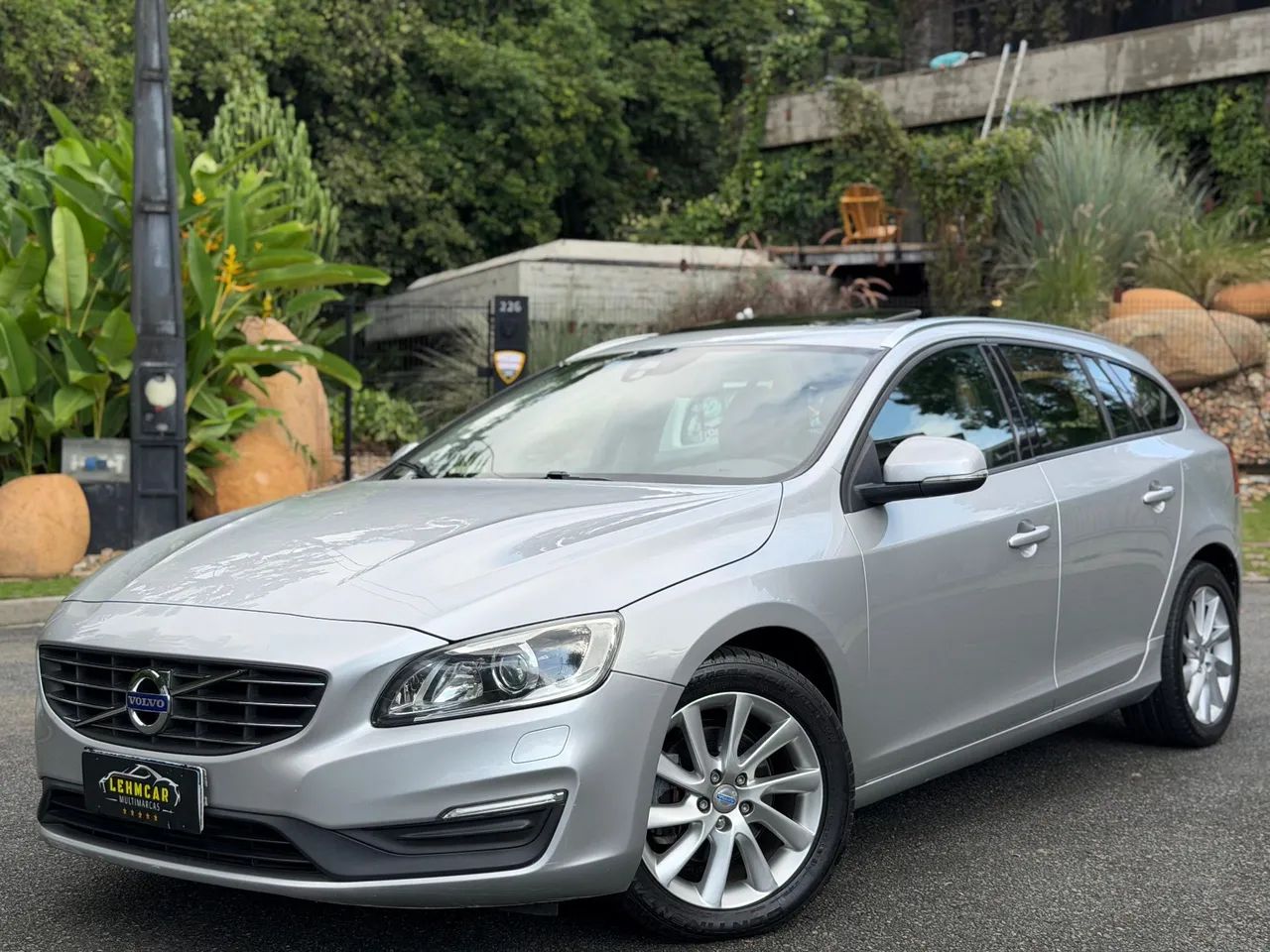 Volvo V60 V60 T-5 KINETIC 2.0 245cv 5p 2016