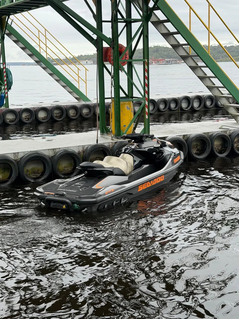 JETSKI GTX 230 2022 - Foto 3