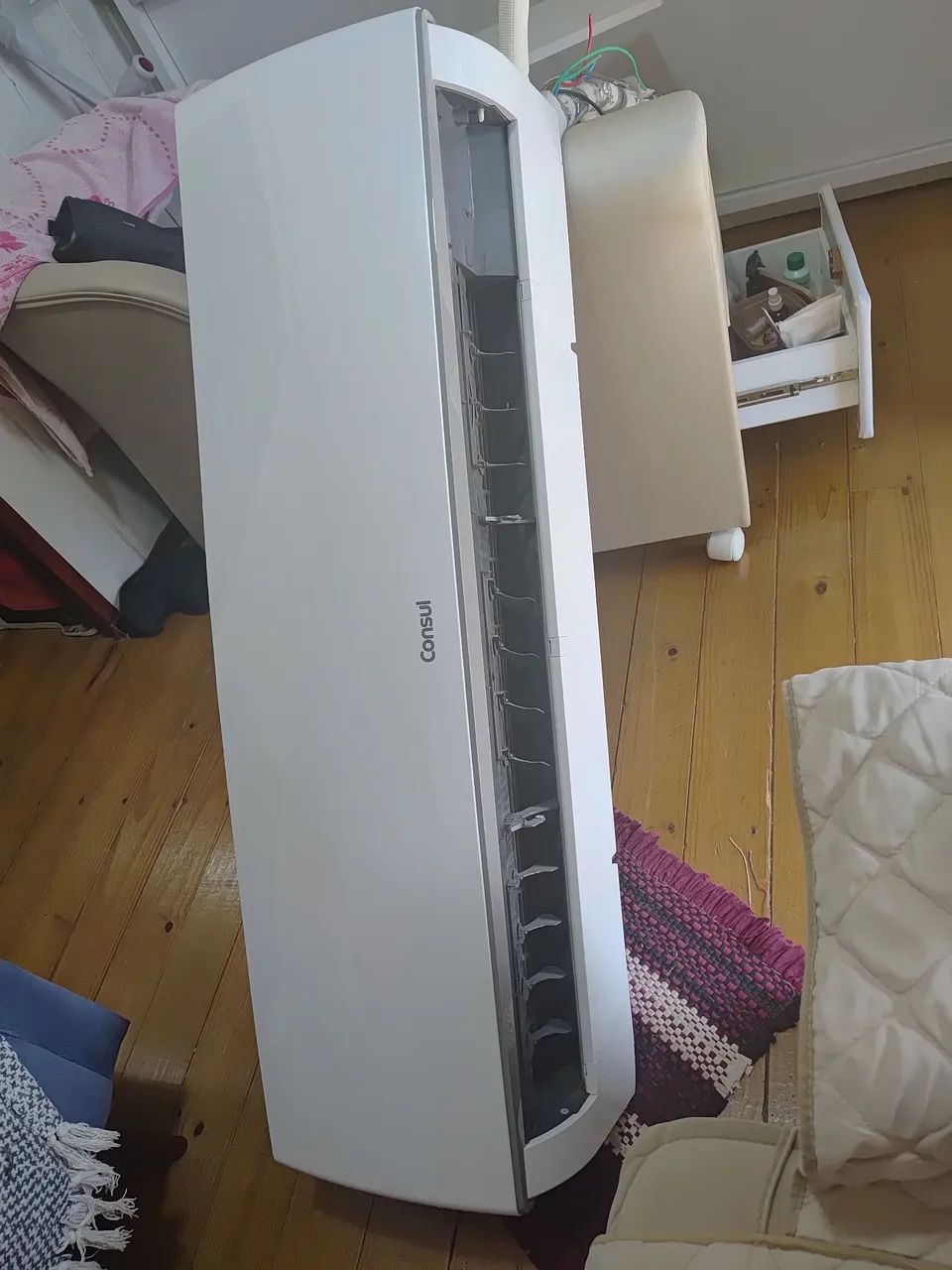 VENDO 1 AR CONDICIONADO  22 BTUS NOVO
