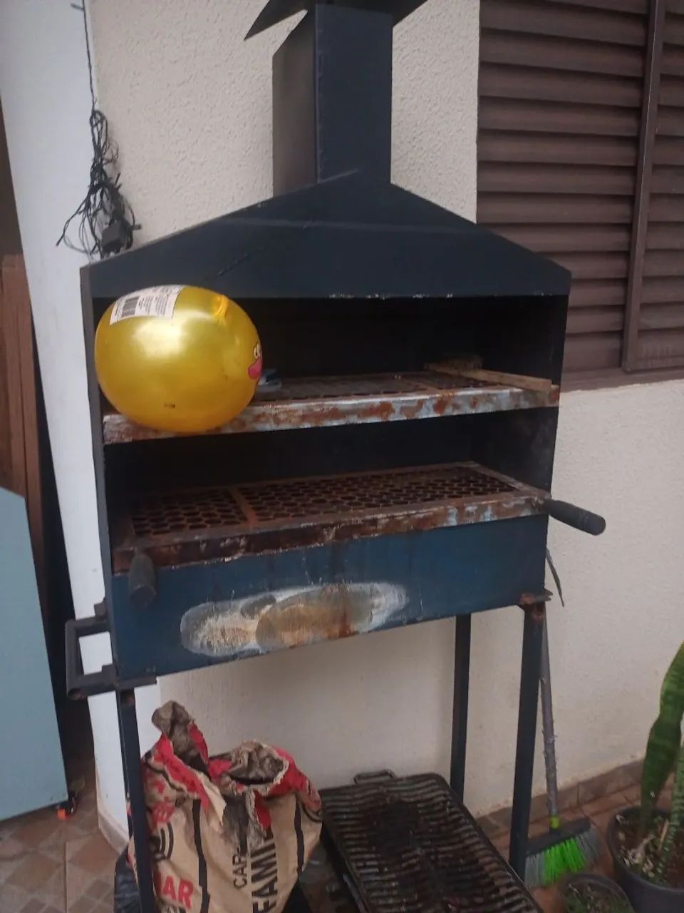 Churrasqueira de espetinho 