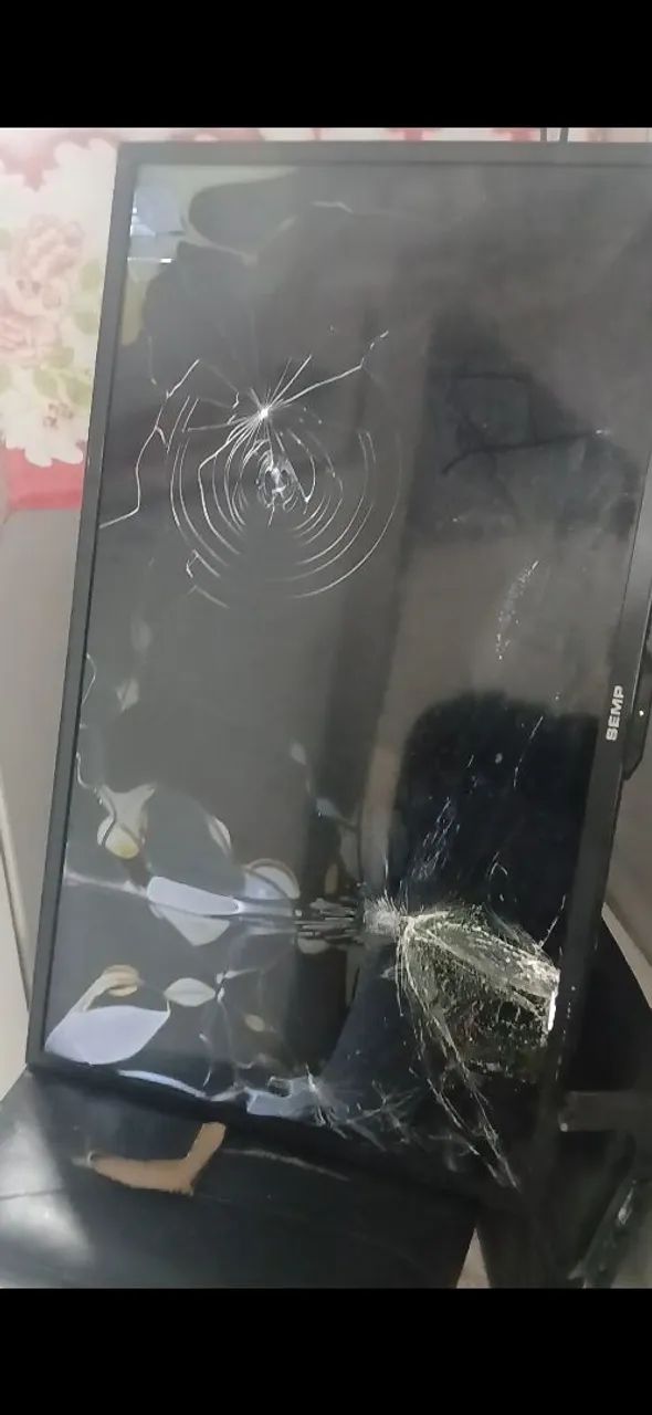 Tv retirada de peças  - Foto 3