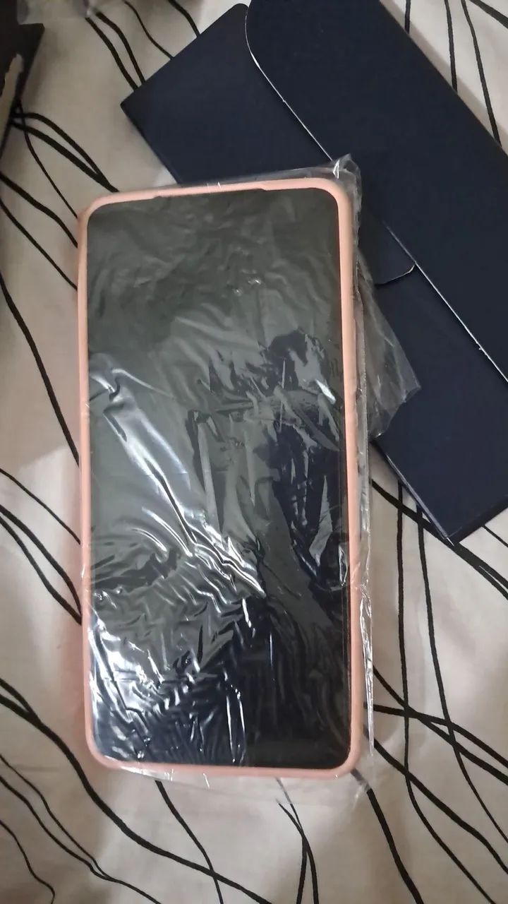 VENDO CELULAR EDGE 30 - Foto 2