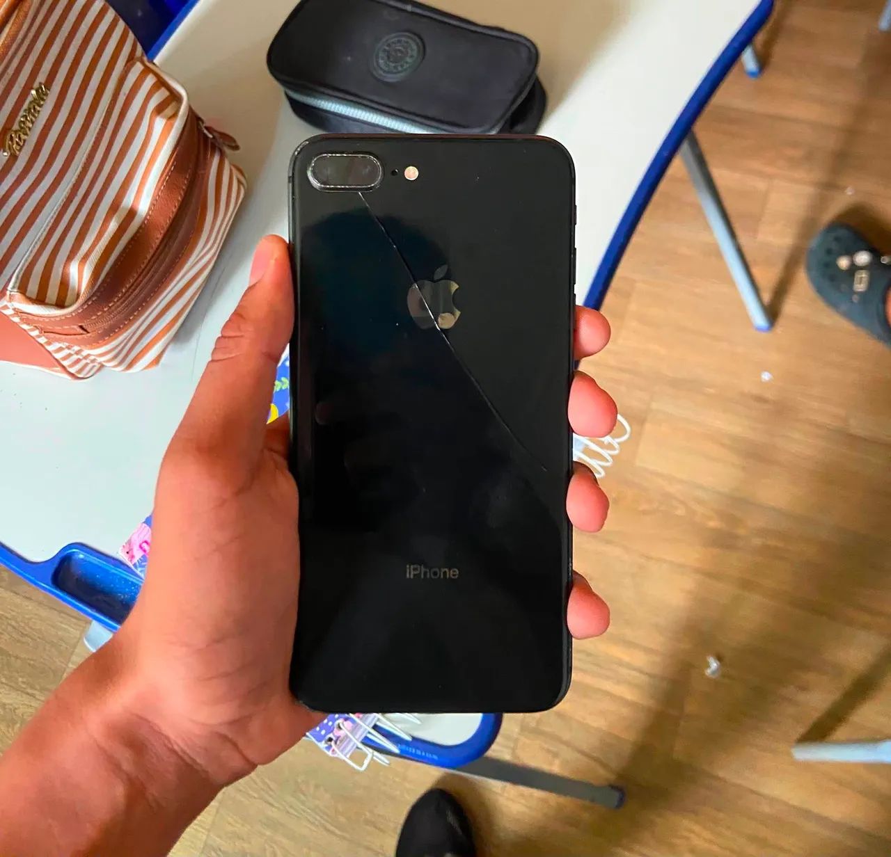 Iphone 8 plus com tela original 