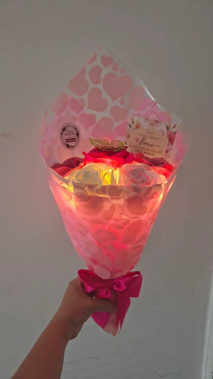 Buquê de rosas de cetim  - Foto 4