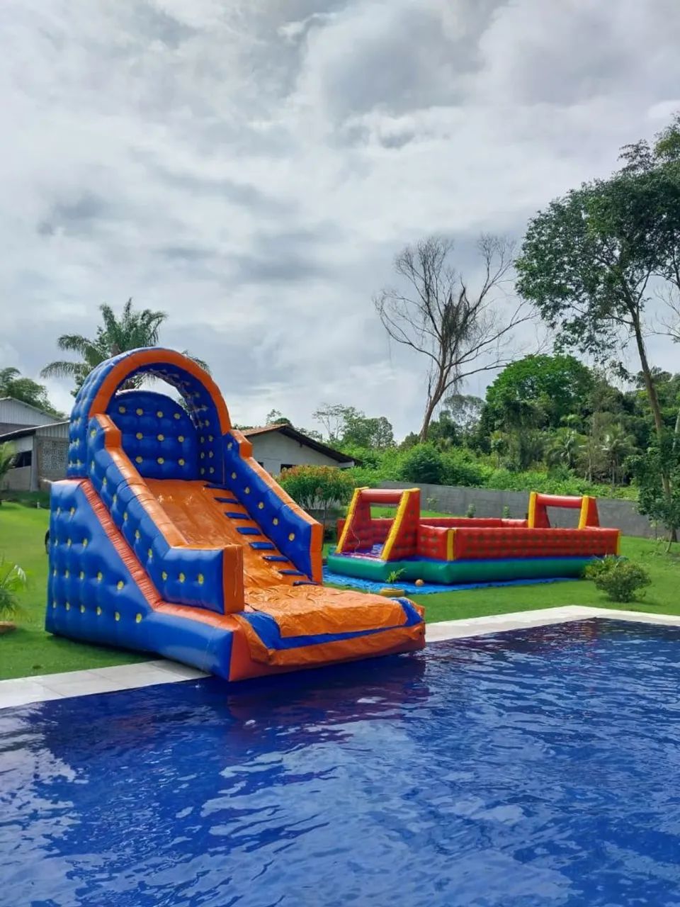 Futebol de Sabão e Brinquedos Infláveis  - Foto 2