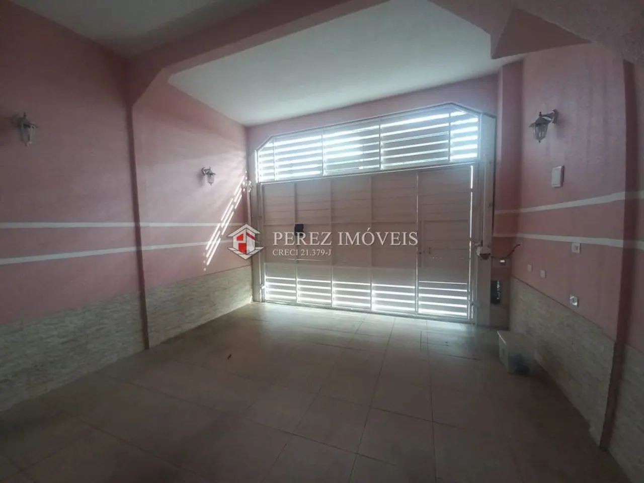 Casa com 3 Quartos e 1 banheiro à Venda - Foto 2