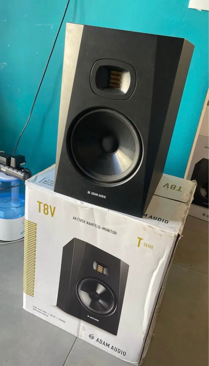 Par de Monitores de Áudio Adam Audio T8V (Ativos / 8 Polegadas) - Com Caixas Originais - Foto 3