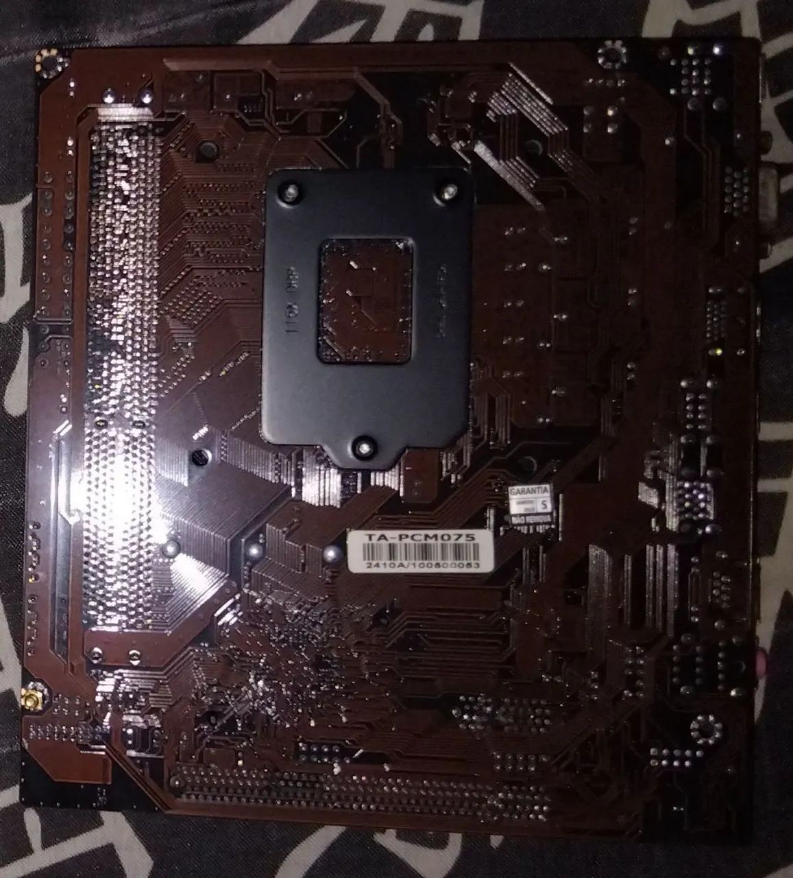 Placa mãe B75 Socket LGA 1155 em excelente estado - Foto 2