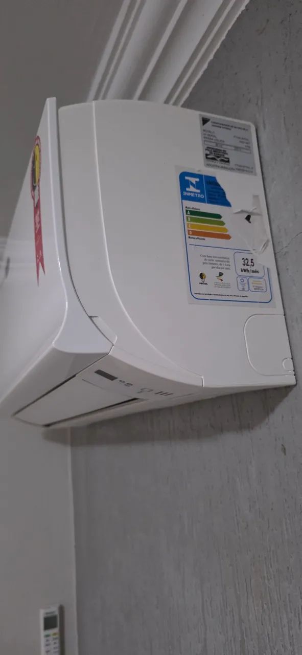 Vendo Ar Condicionado Daikin 18.000 btus - Foto 2