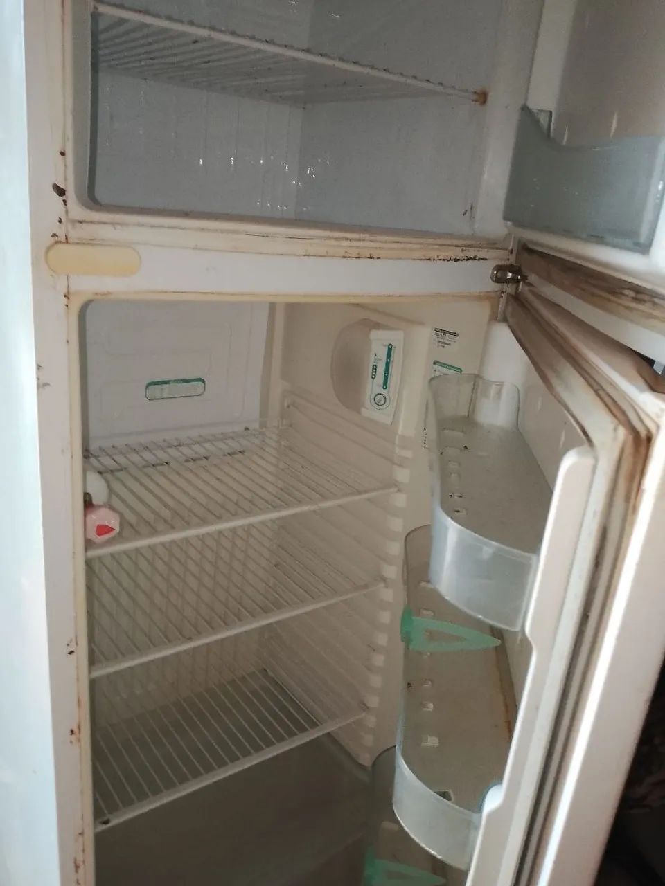 GELADEIRAS PRA ARRUMAR 