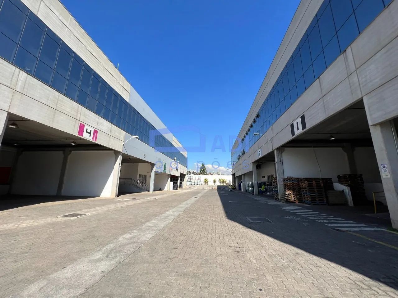 Condomínio Industrial 10.600 m² - Castello Branco - Jandira