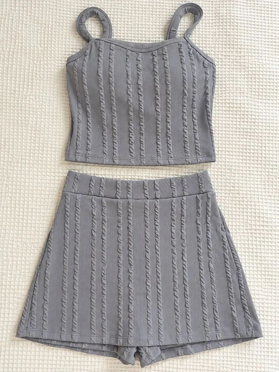 Roupas - Foto 2