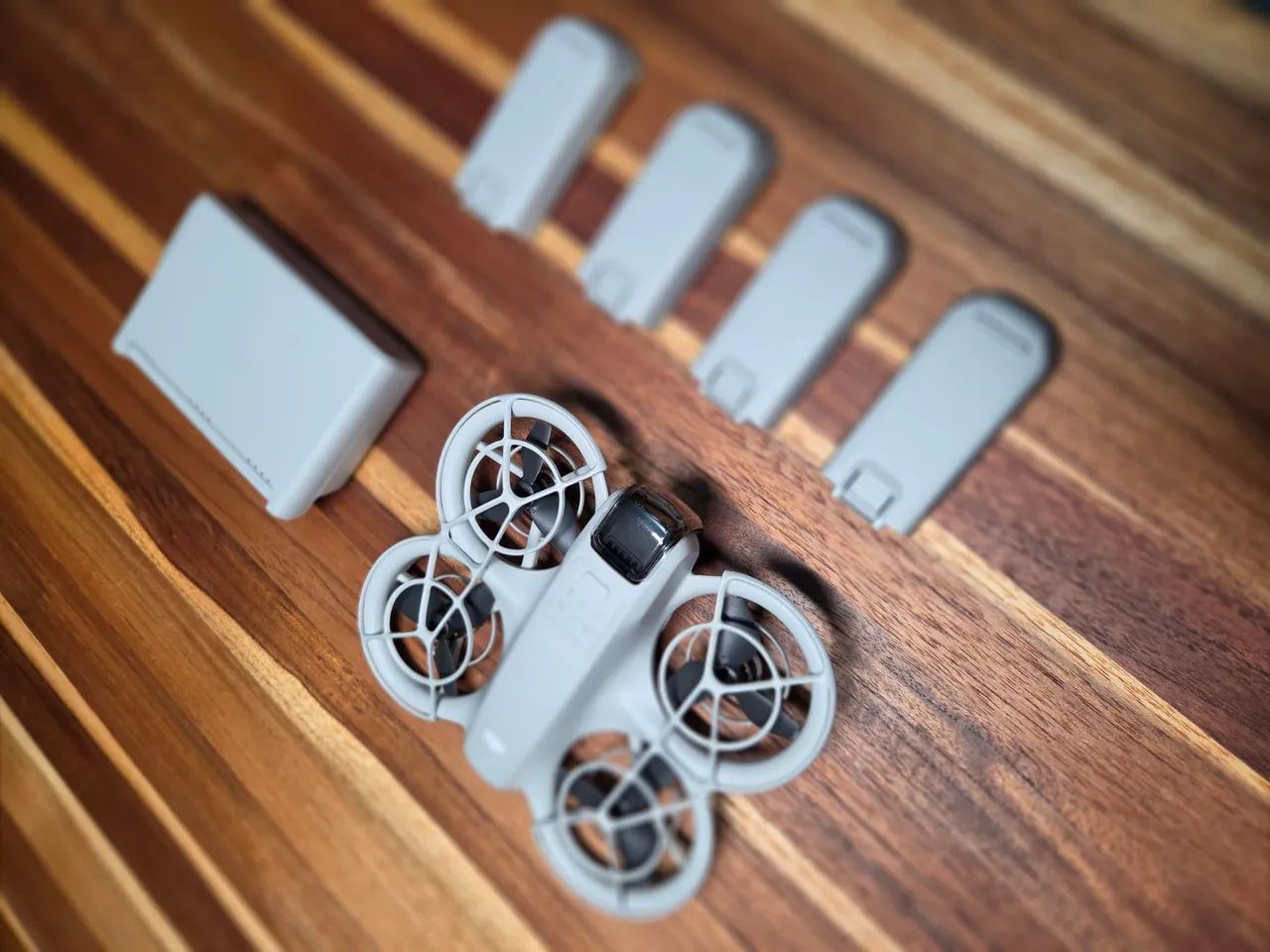 DJI Neo - Apenas drone e bateria 