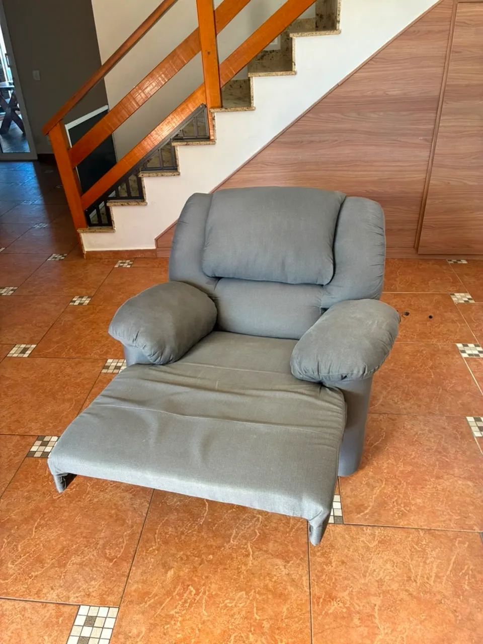 Vendo poltrona usada, em ótimo estado!! - Foto 4