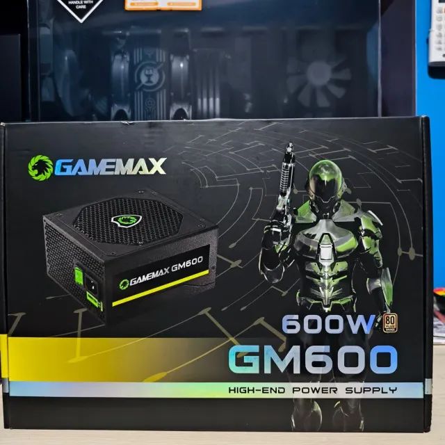 Fonte GameMax GM600 SemiModular