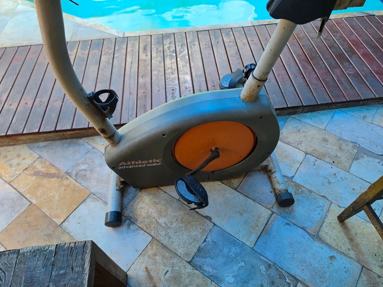 Bike ergometrica eletrônica Atlhetic 460BVP - Foto 2