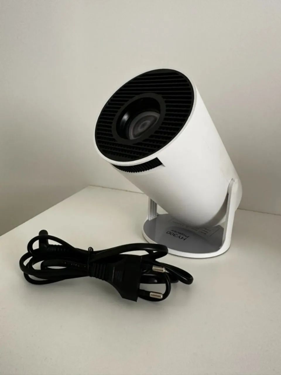 Projetor HY300 PRO 4K - Android 11 | Wi-Fi | 150