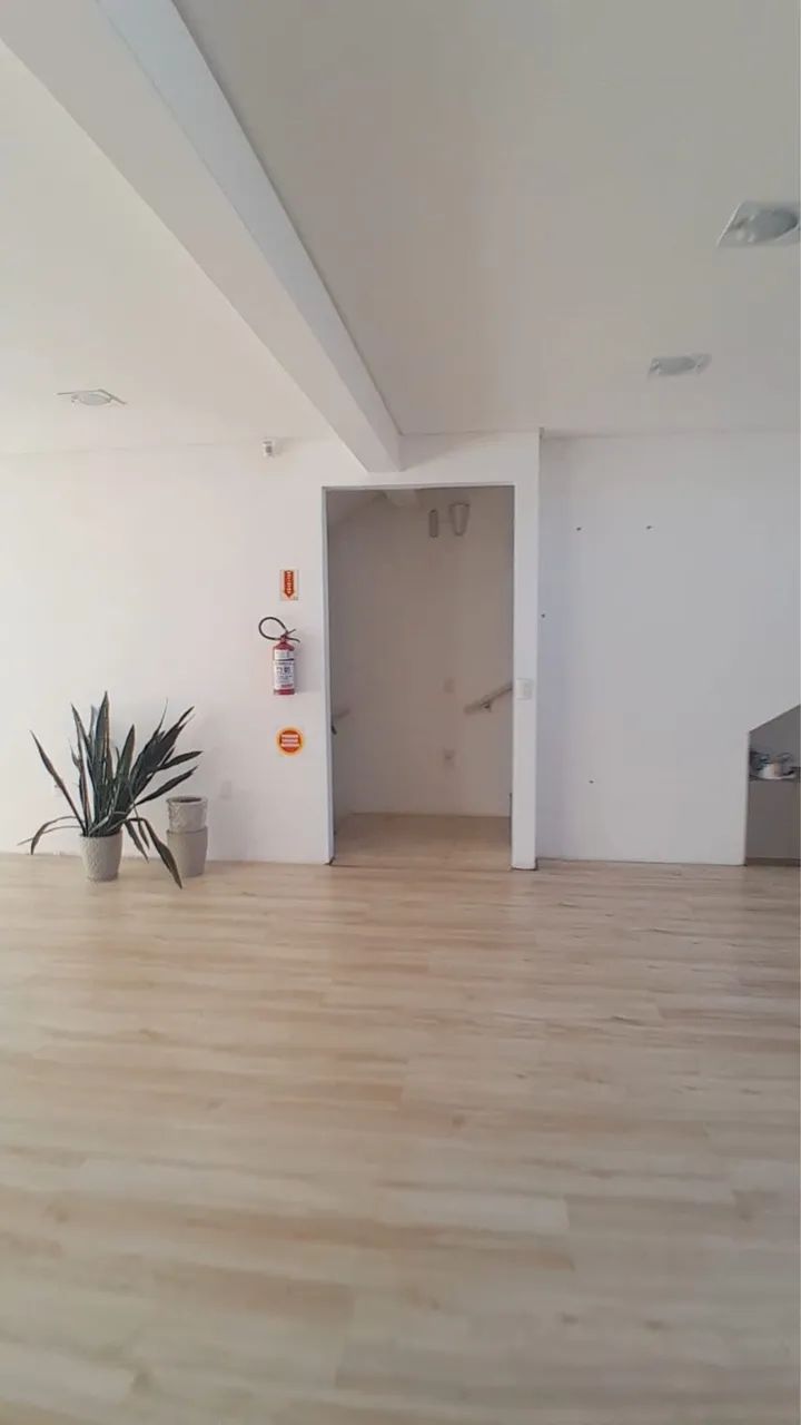 Prédio Comercial 360m² - Na entrada do bairro Forquilhinhas | Ao lado Sicoob | P/ Clínica - Foto 8