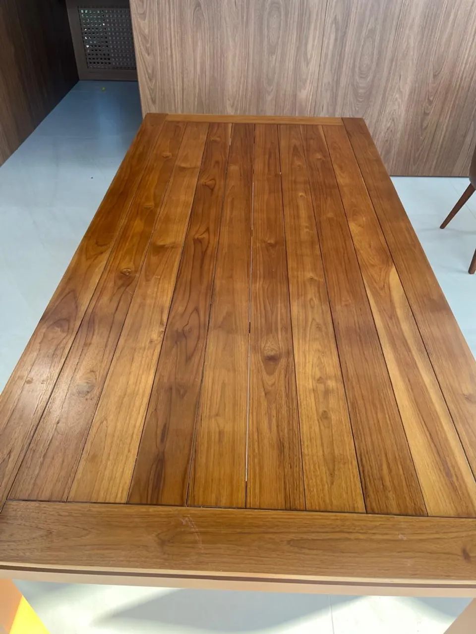 Mega promoção Mesa de luxo de madeira com 4 cadeiras da marca Sier  - Foto 2
