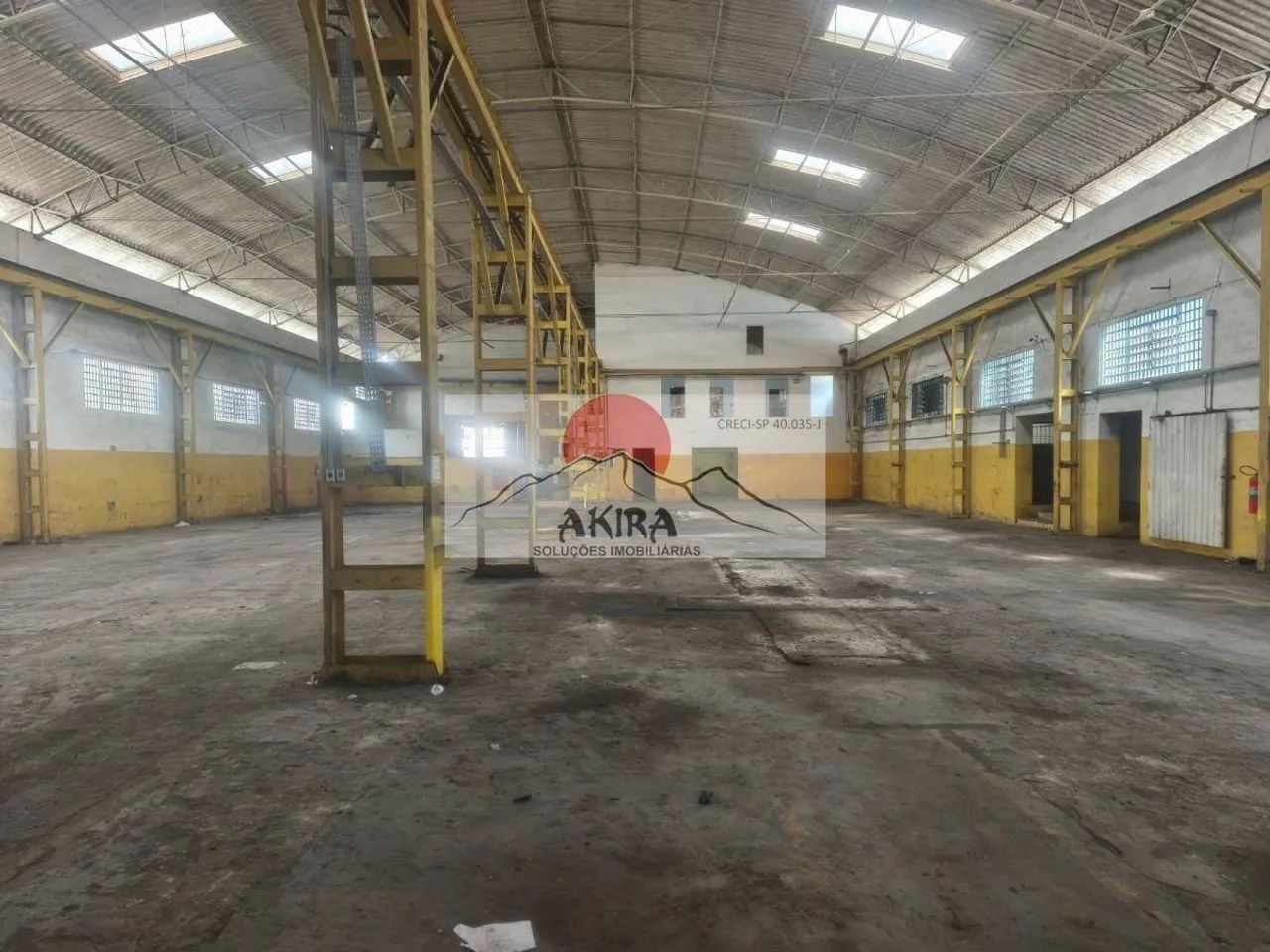 Alugo galpão 2.550 m² cabine primária 300 kva 1 doca - Foto 4