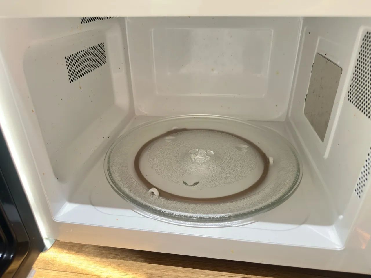 Microondas Midea 35L - Foto 2