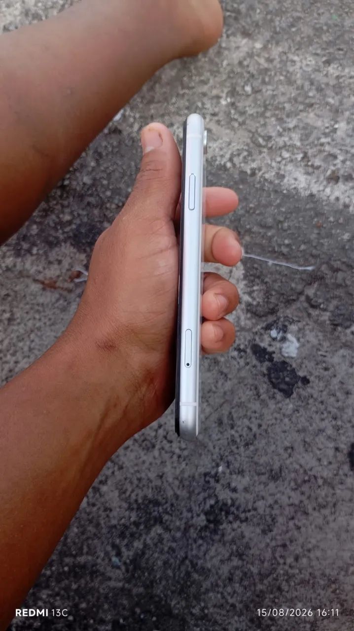 iPhone XR 128G - Foto 2