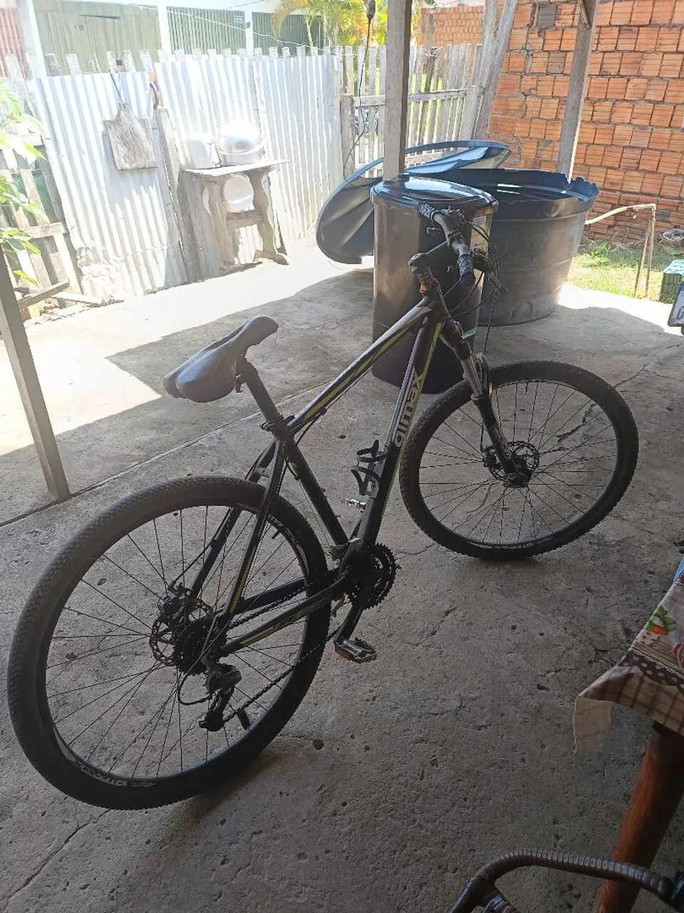 Vendo uma bike aro 29 GTMAX - Foto 2