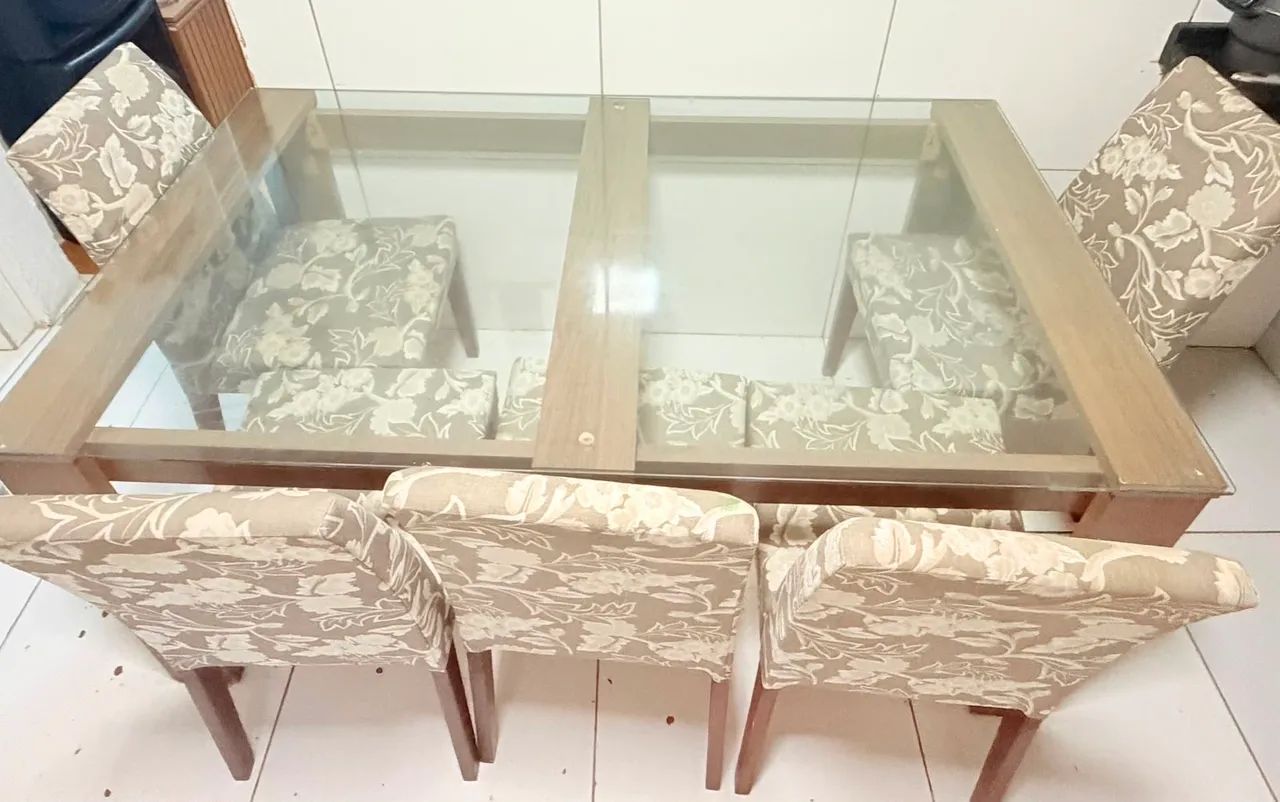 Mesa com 6 cadeiras  - Foto 2