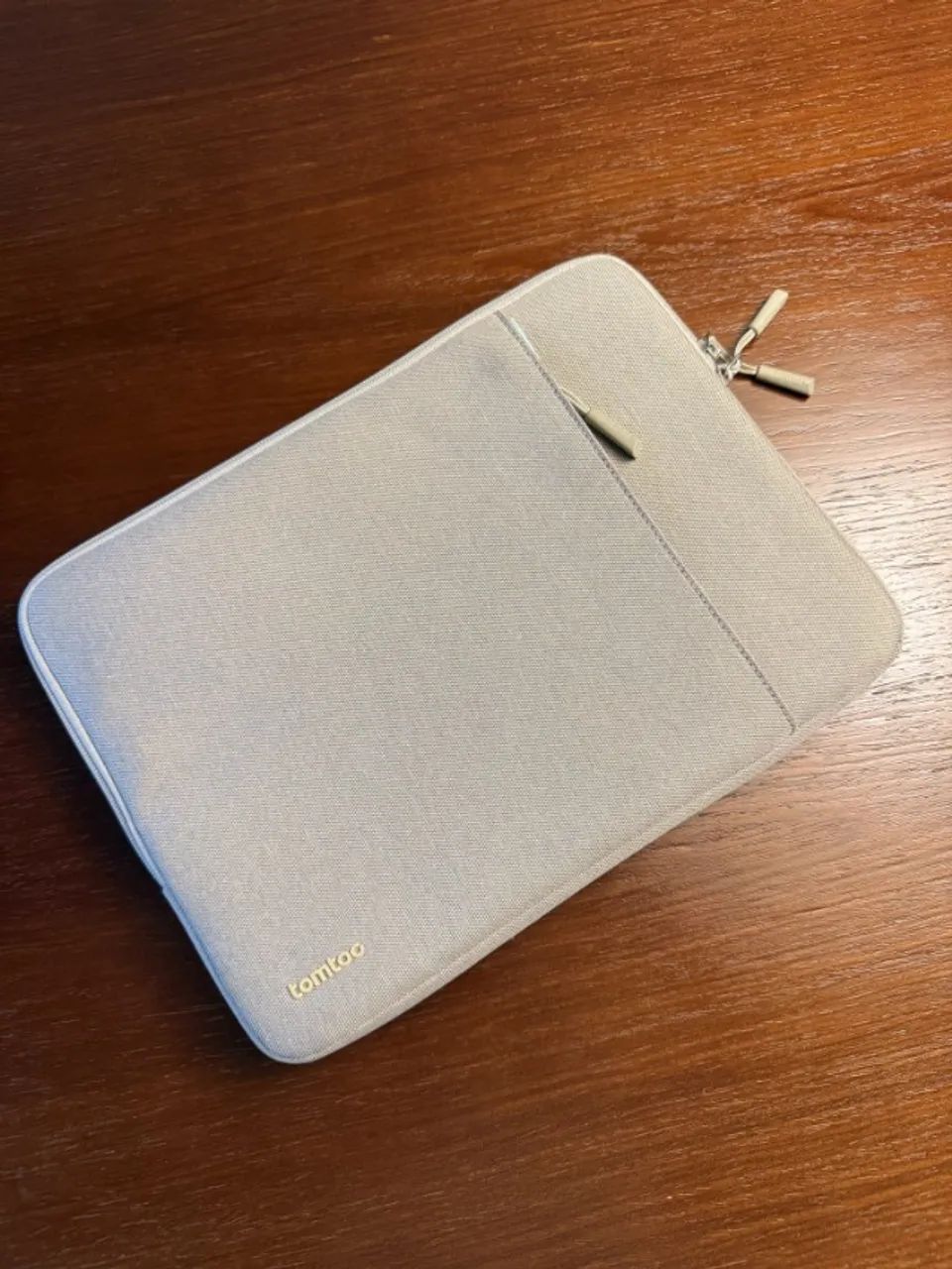 Capa Case Tomtoc Notebook MacBook 13" Acolchoada Cinza
