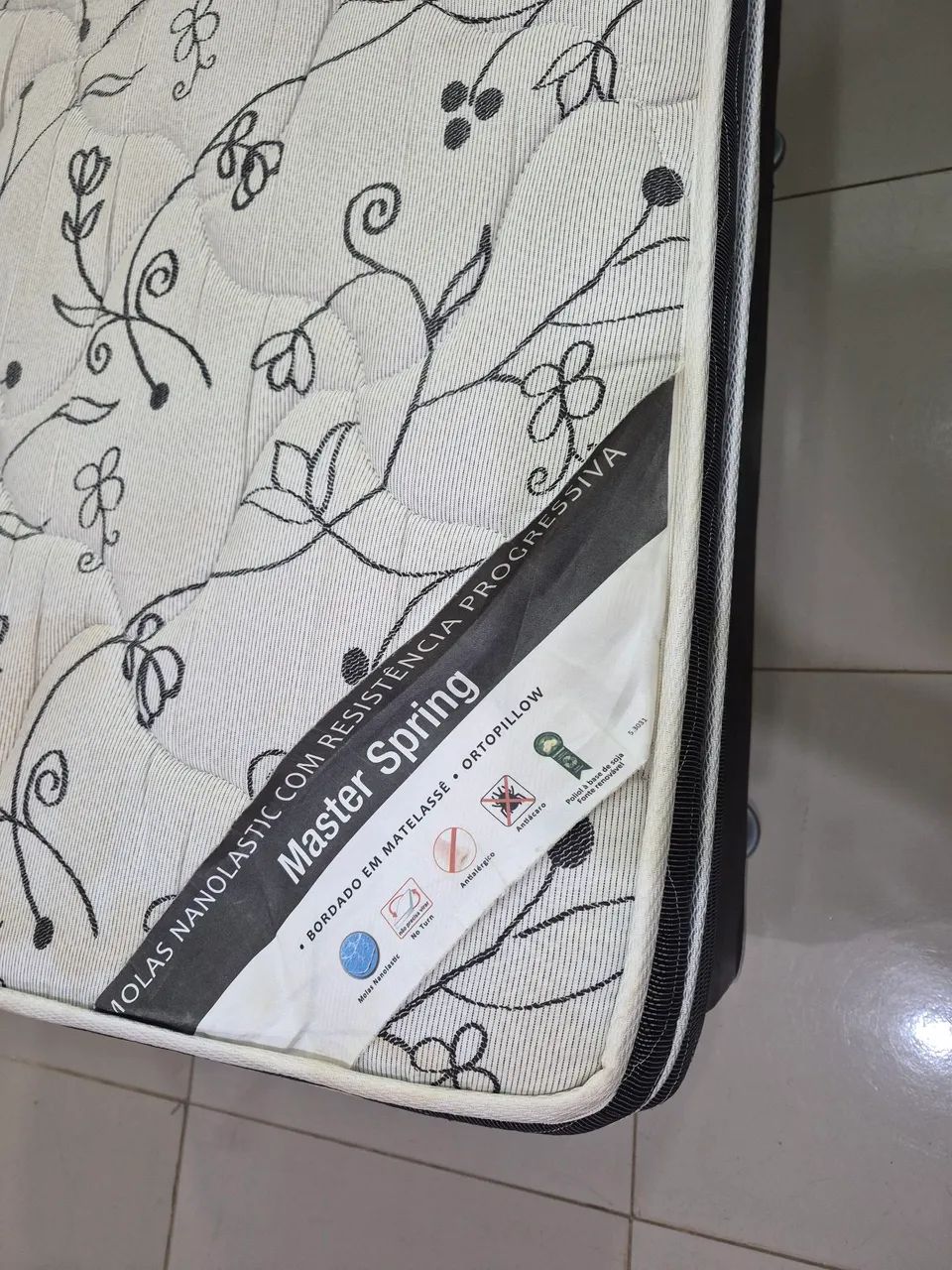 Cama box e colchão em molas Ortobom  - Foto 3