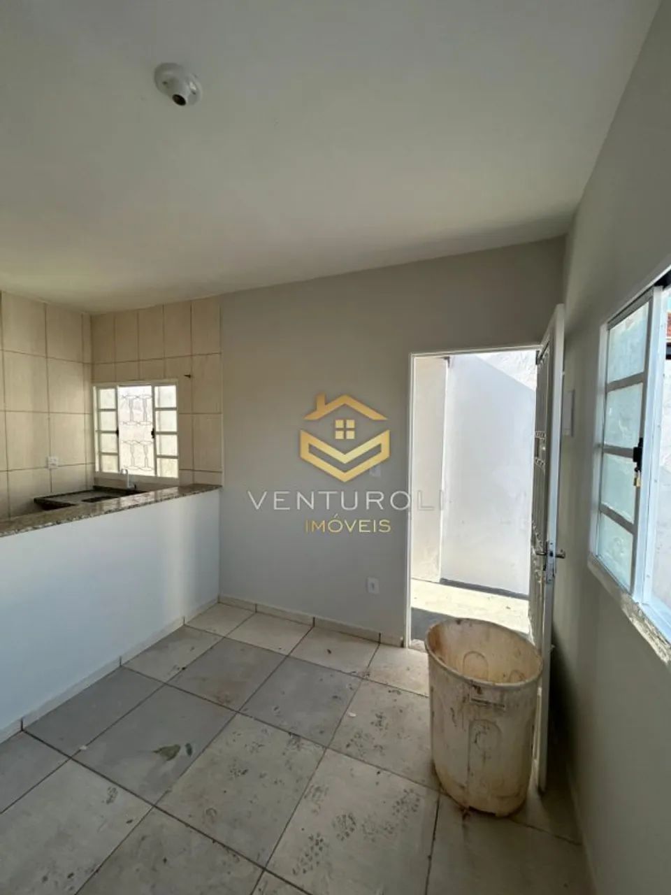 Casa com 1 dormitório e laje - Foto 4